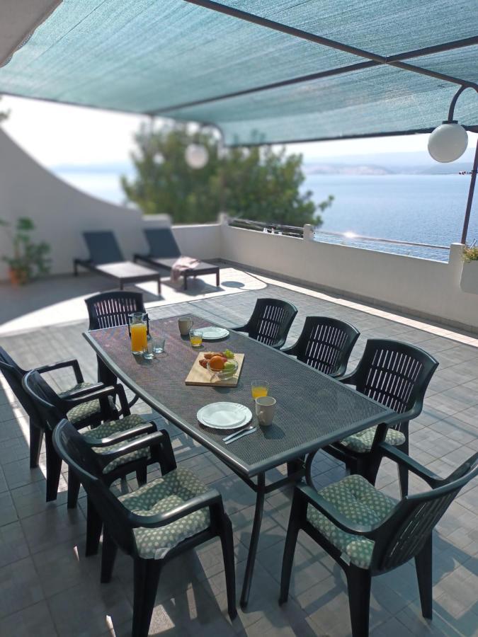 Apartment Ljube Omis Exterior photo